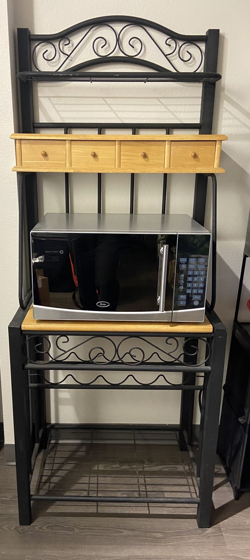 Shelf / Wine Rack