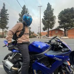 Yamaha R6