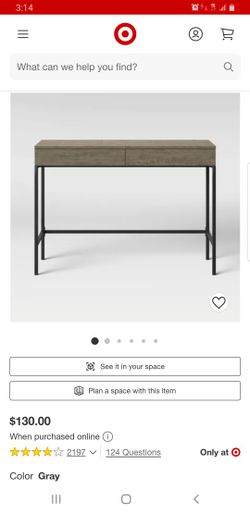 Desk /  Escritorio
