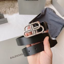 Balenciaga Women’s Black Belt New 