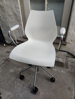 Martell Maui Vico Magistretti Office Chair