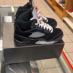 Jordan 5s Matalic Size 10