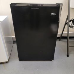 Haier Min Fridge 2.7 Cu Ft (Black) $80 Or OBO