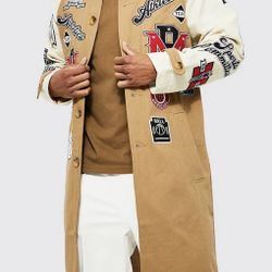 BOOHOOMAN ALL OVER VARSITY BADGE coat