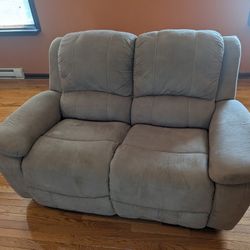 Lazy Boy Power Recliner Love Seat