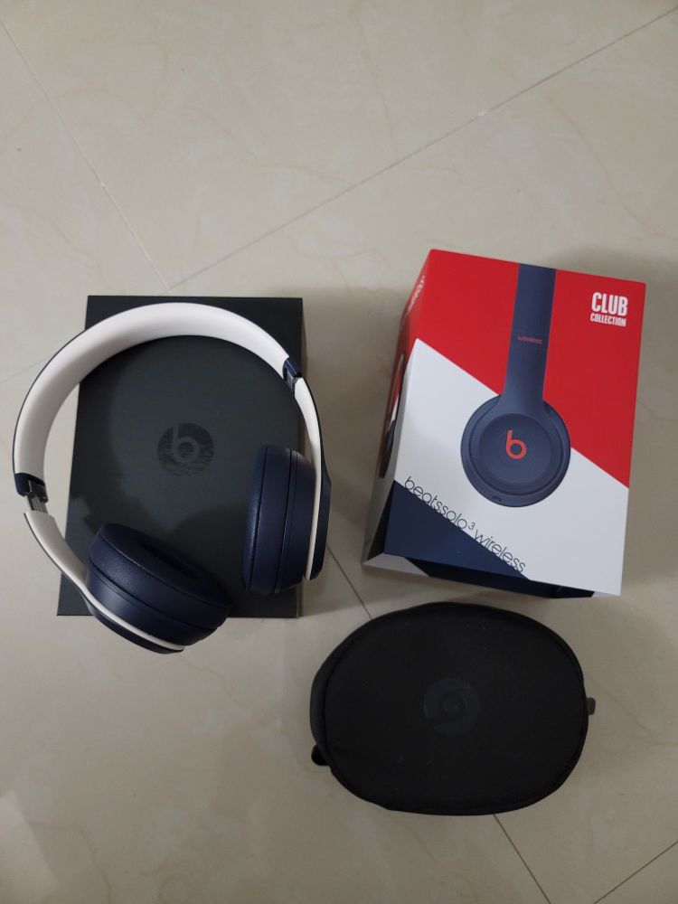 Beats solo 3 wireless Club Collection