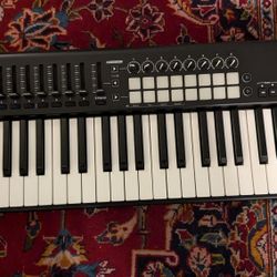 Novation Launch Key 49 