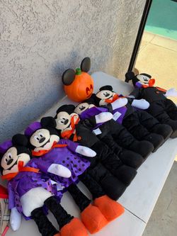 Mickey and Minnie Halloween decor