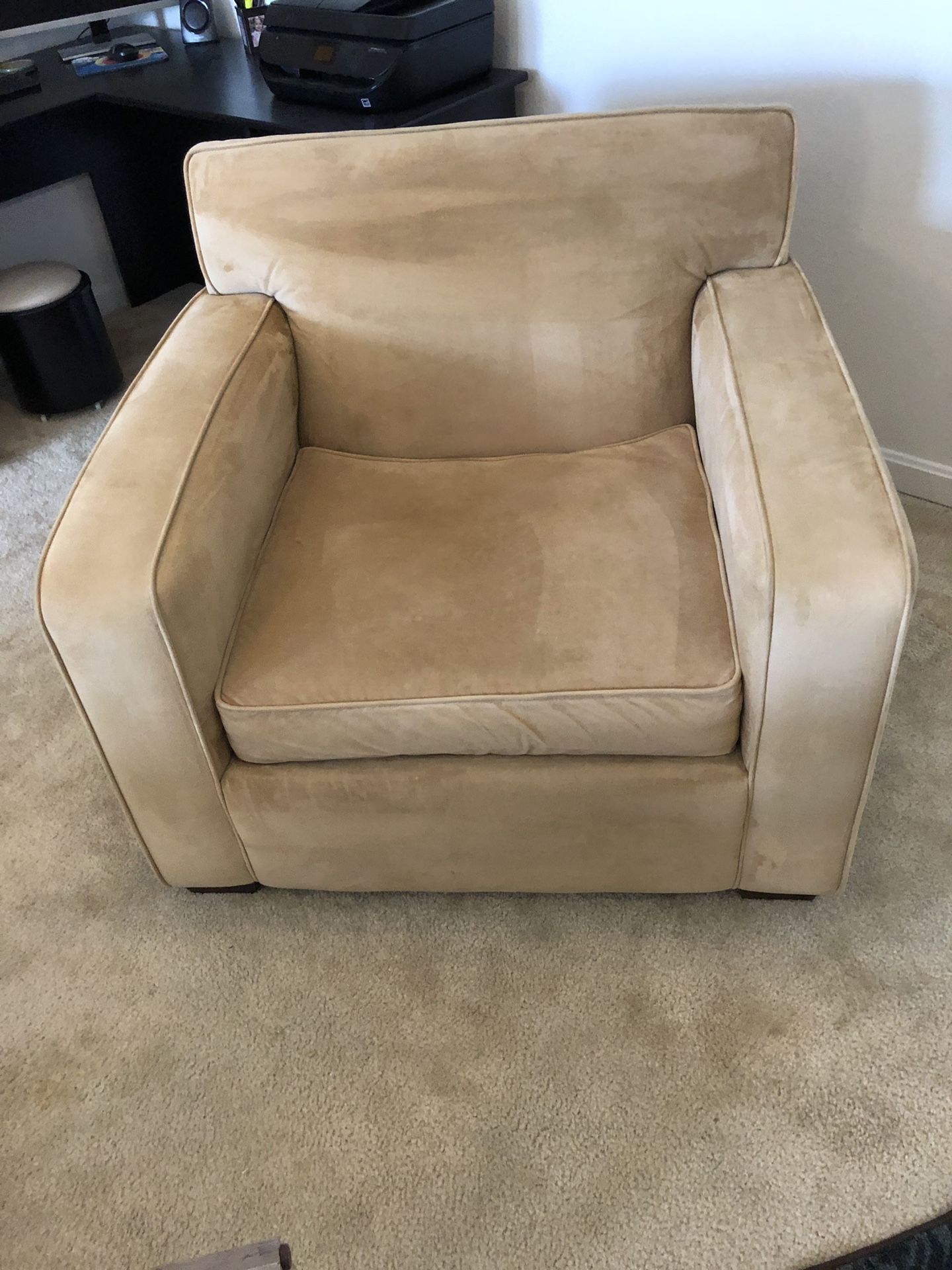 Comfy oversized chair, Golden tan colored