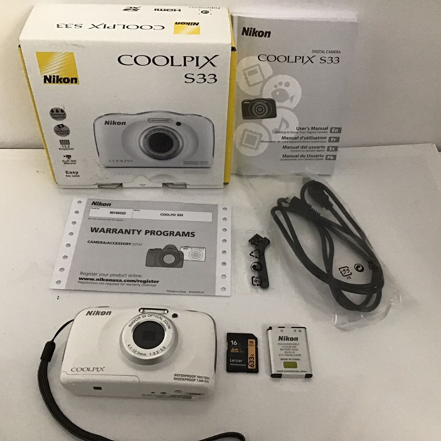 Nikon COOLPIX S33 Waterproof Digital Camera TESTED WORKS 