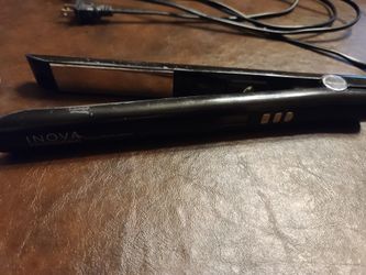 Inova Professional Titanium Ultra Pro Flat Iron 1.25 inches