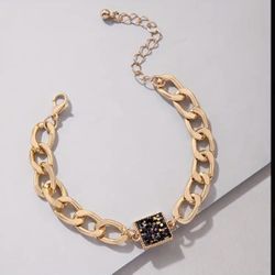 Unique Cuban Chain Bracelet-  Inlaid Shiny Rhinestone Hip Hop Style Zinc Alloy Hand Chain Accessory
