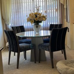 Copenhagen 48 inch glass table with 4  blue fabric Chairs  excellent condition 1/2 Glass Table Top