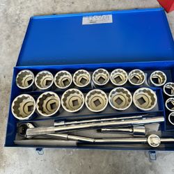 Kt Pro Tools A8001mr 1" Dr Metric Large Socket & Ratchet Set 