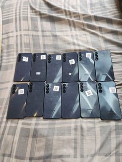 Galaxy lot phones A16 metro and T-Mobile Each $60