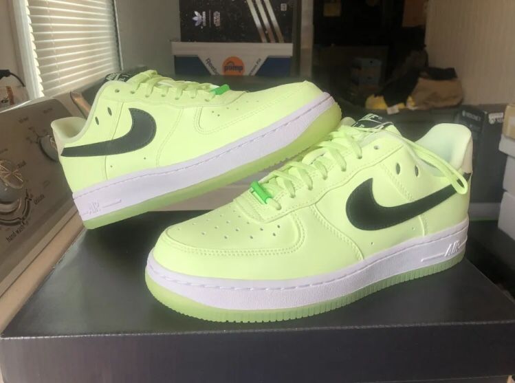 Nike Air Force Low 07 Glow In The Dark Size Women's Size