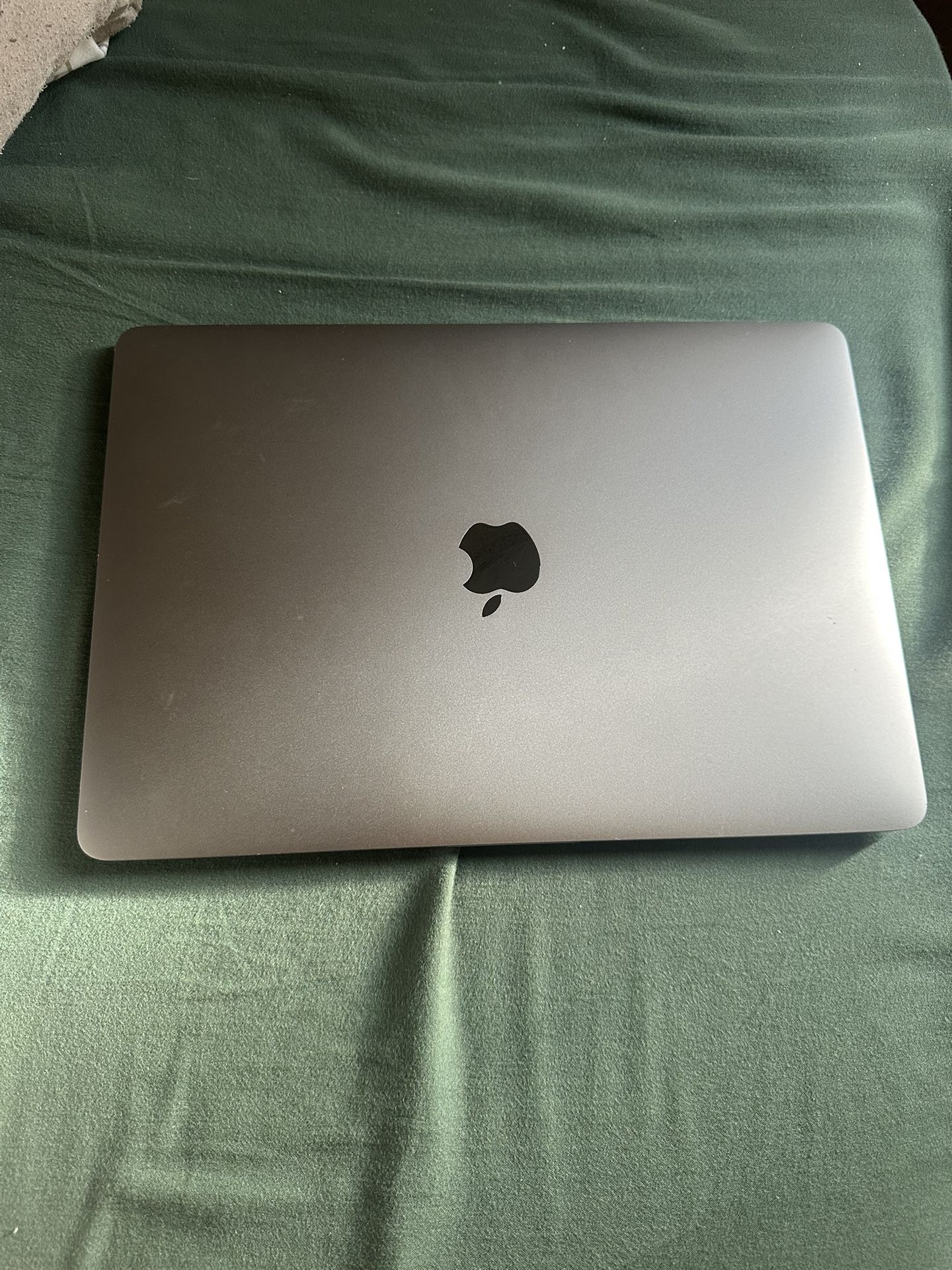MacBook Pro (TouchBar) 13.3 Inch