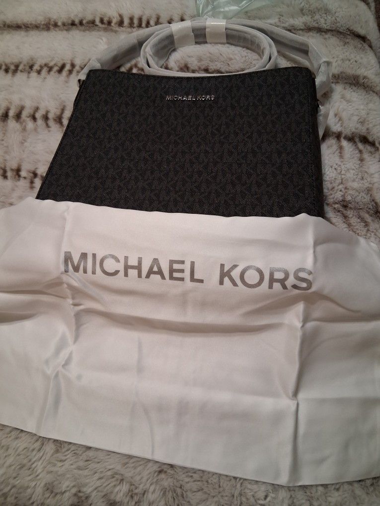 Michael Kors Purs