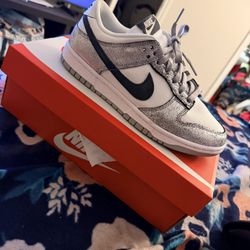 W Nike Dunk Low