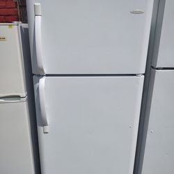 30-in Frigidaire refrigerator working great condition