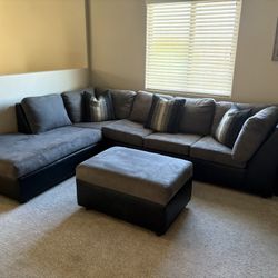 Grey / Black Sectional with Ottoman