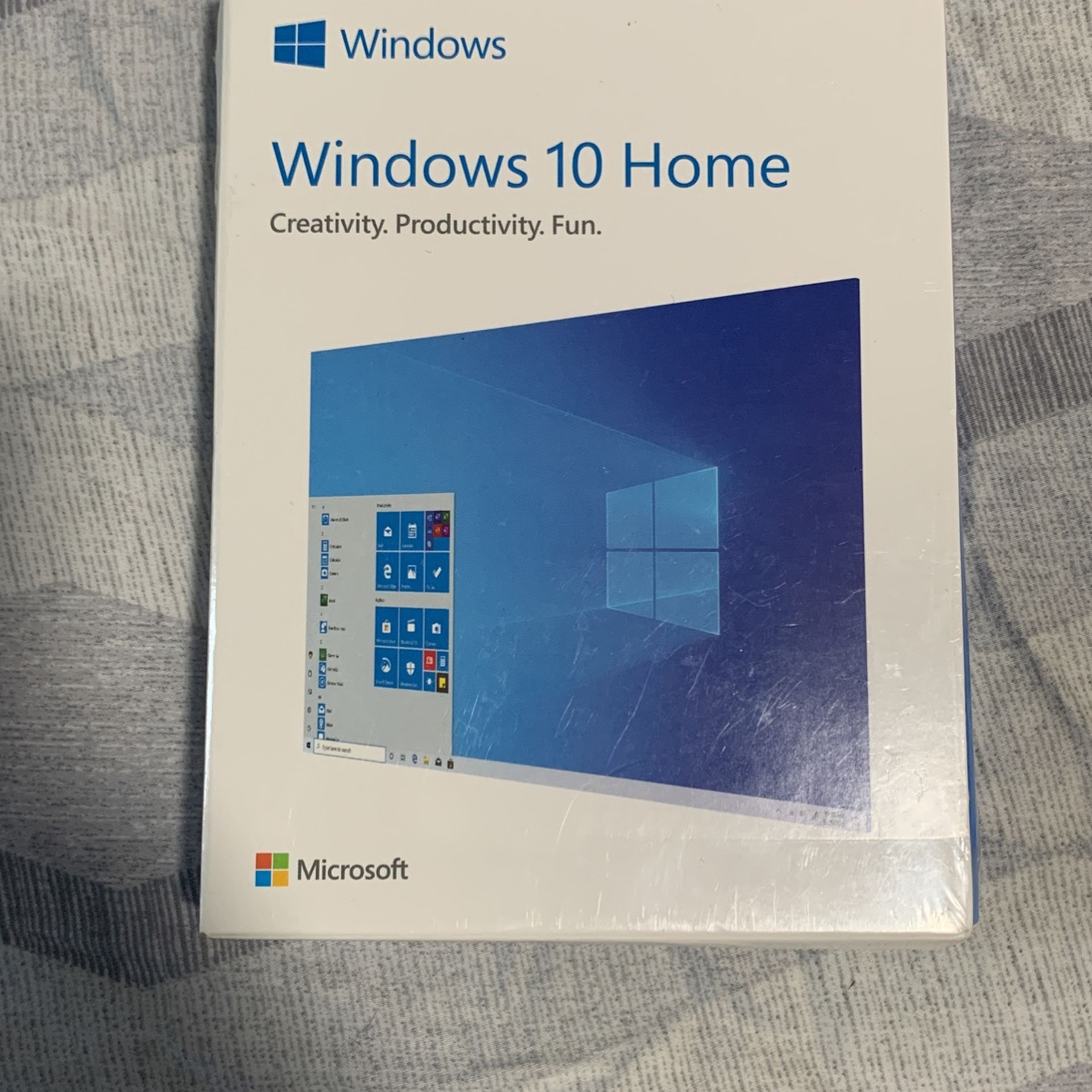 Microsoft Windows 10 Home (32/64-bit, USB Flash Drive