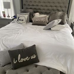 Sofia Vergara Bed Set 