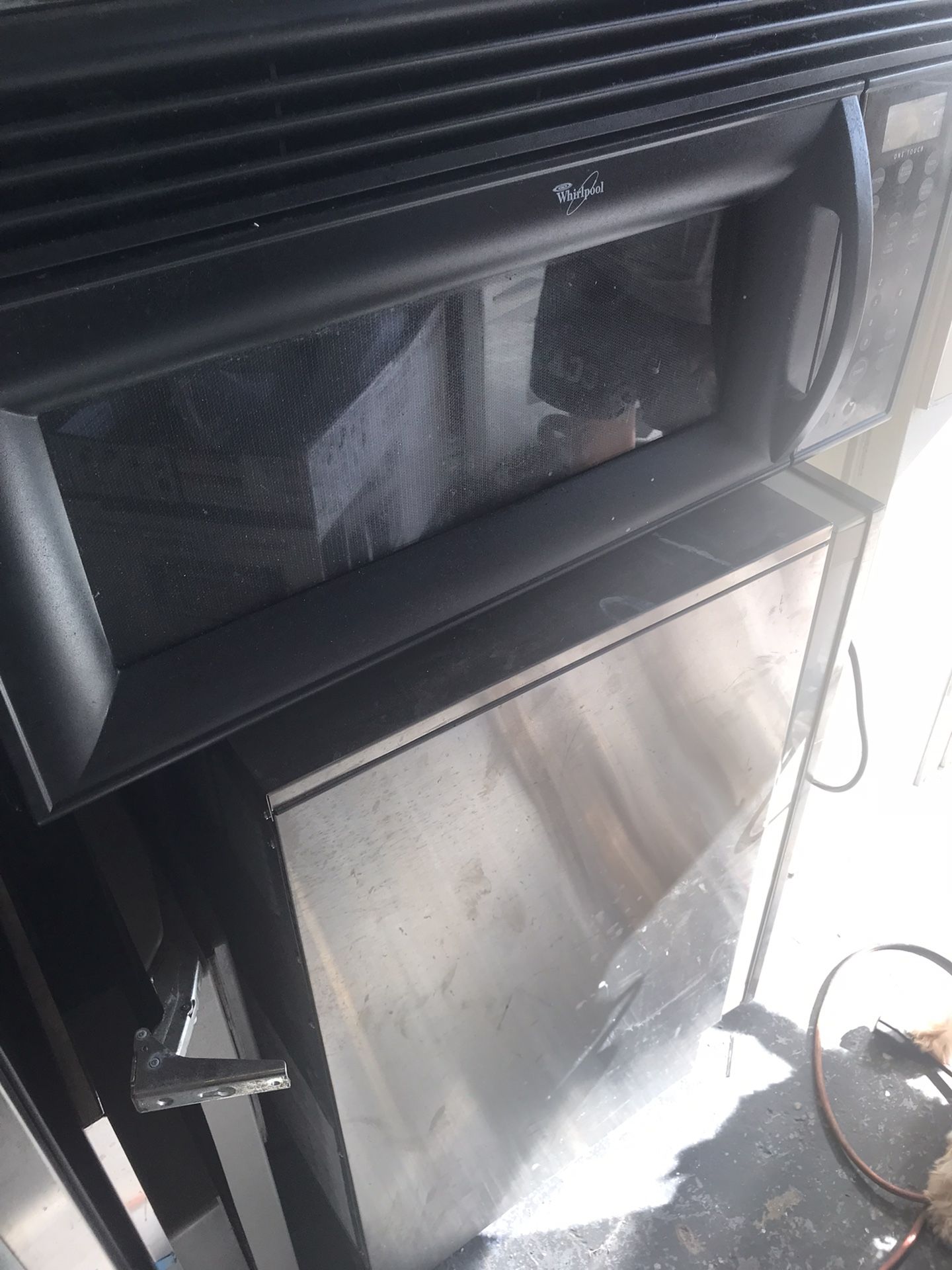 Whirlpool Stove Top Microwave