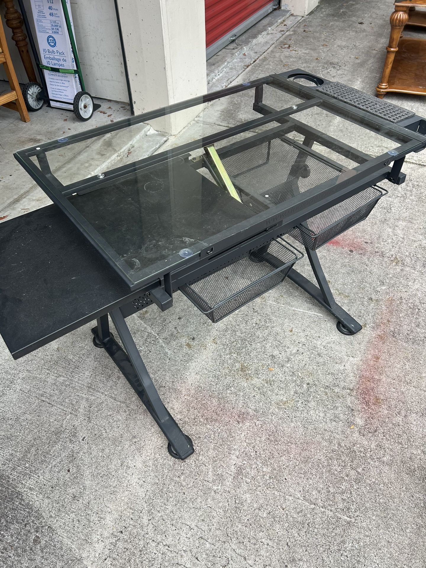 Computer Desk,50 Dollars