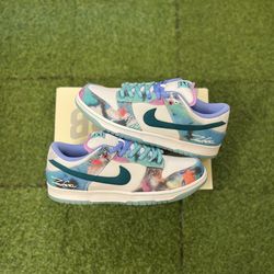 Nike Futura SB Dunk Low