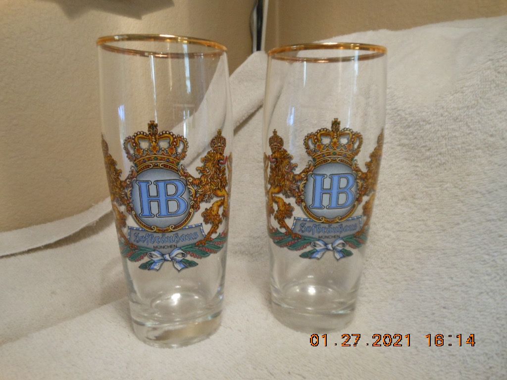 2 New RARE Hofbrauhouse Munchen Beer Glasses w/Lion Crest – 0.5 l