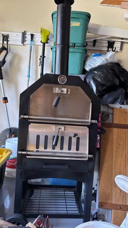 Wood burning pizza oven