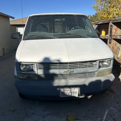 Ven Año 2005 Para Piesas Solamente