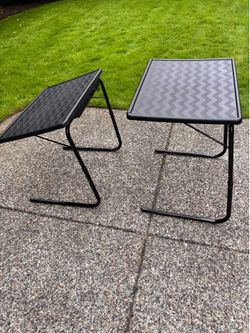 Tray tables (2)