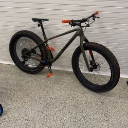 Trek Carbon Fiber Beach Bike - Super Light 