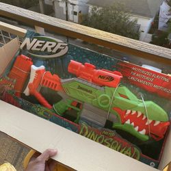 Nerf DinoSquad Rex Rampage Motorized Blaster 20 Darts and Magazine Clip