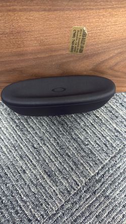 Oakley Meta HSTN smart glasses charging case.