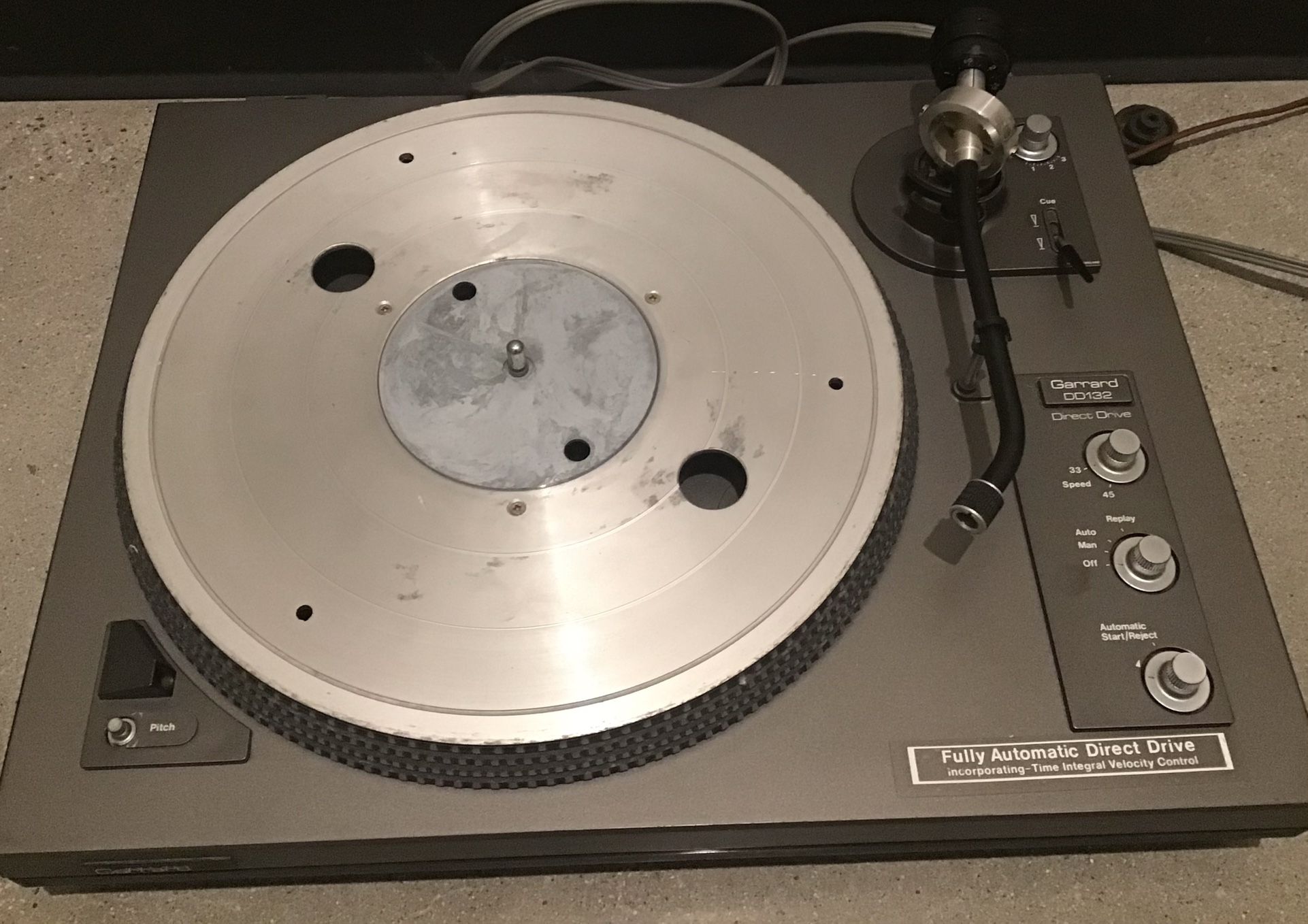 Vintage Garrard DD132 Turntable Direct Drive Record Player for