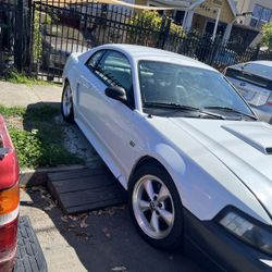 Ford Mustang Gt 2000 V8 Automatic 90000 Miles Good Condition 