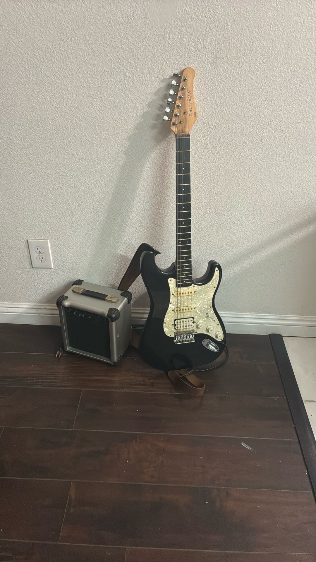 Electric Guitar & Amp