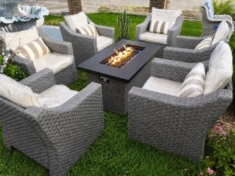 Brand new patio set fire pit propane