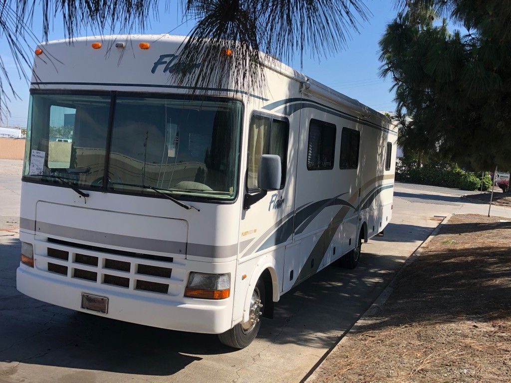 2002 Tioga Fleetwood flair