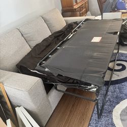 Couch / fold up bed