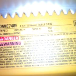 Desalt Table Saw