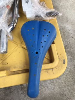 Dominator Seat $10
