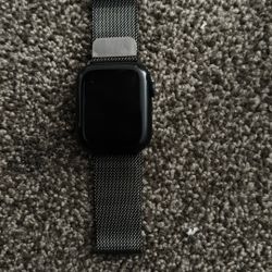 Apple Watch Series 8 