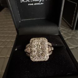 Womens Diamond Engagement Ring 3.5 Carat Natural Diamond