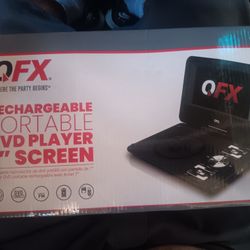 PORTABLE DVD PLAYER 7 " SCREEN