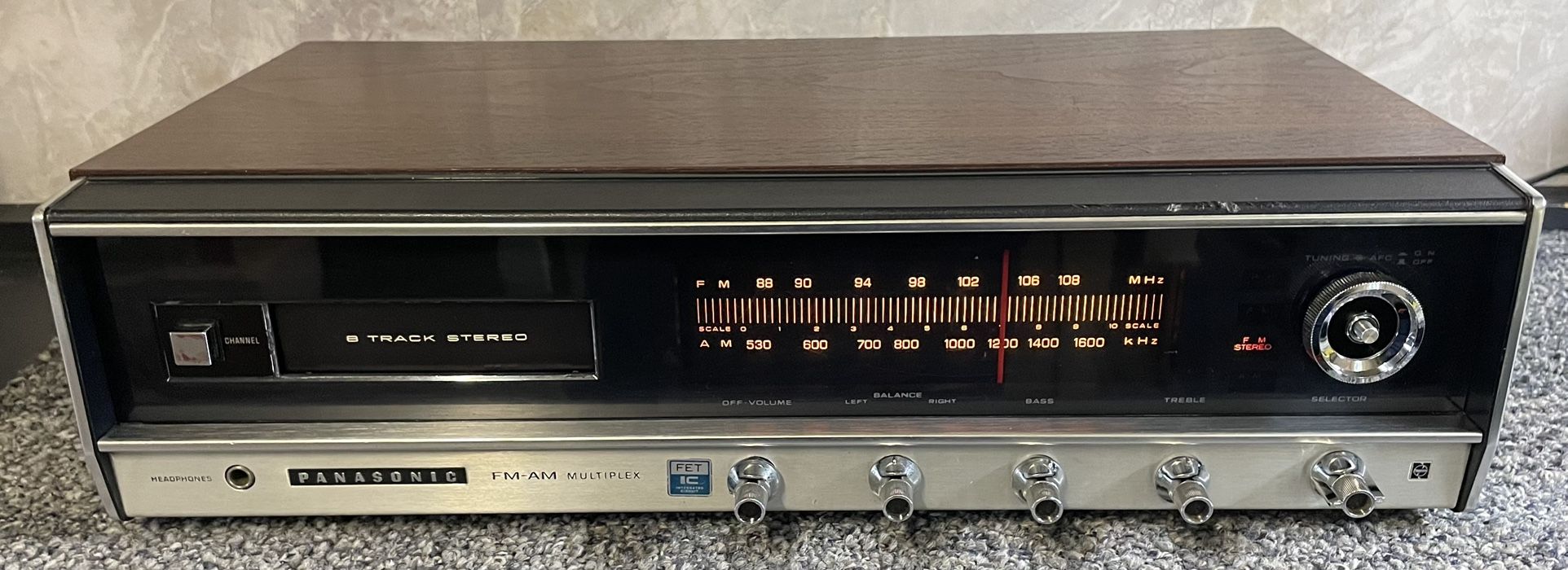 Vintage Panasonic RE-7800 8-Track Stereo Receiver