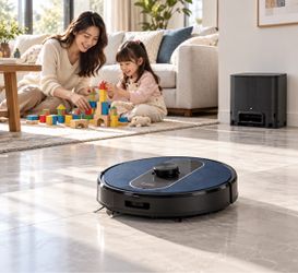 Robot Vacuum with Auto-Empty Dock
